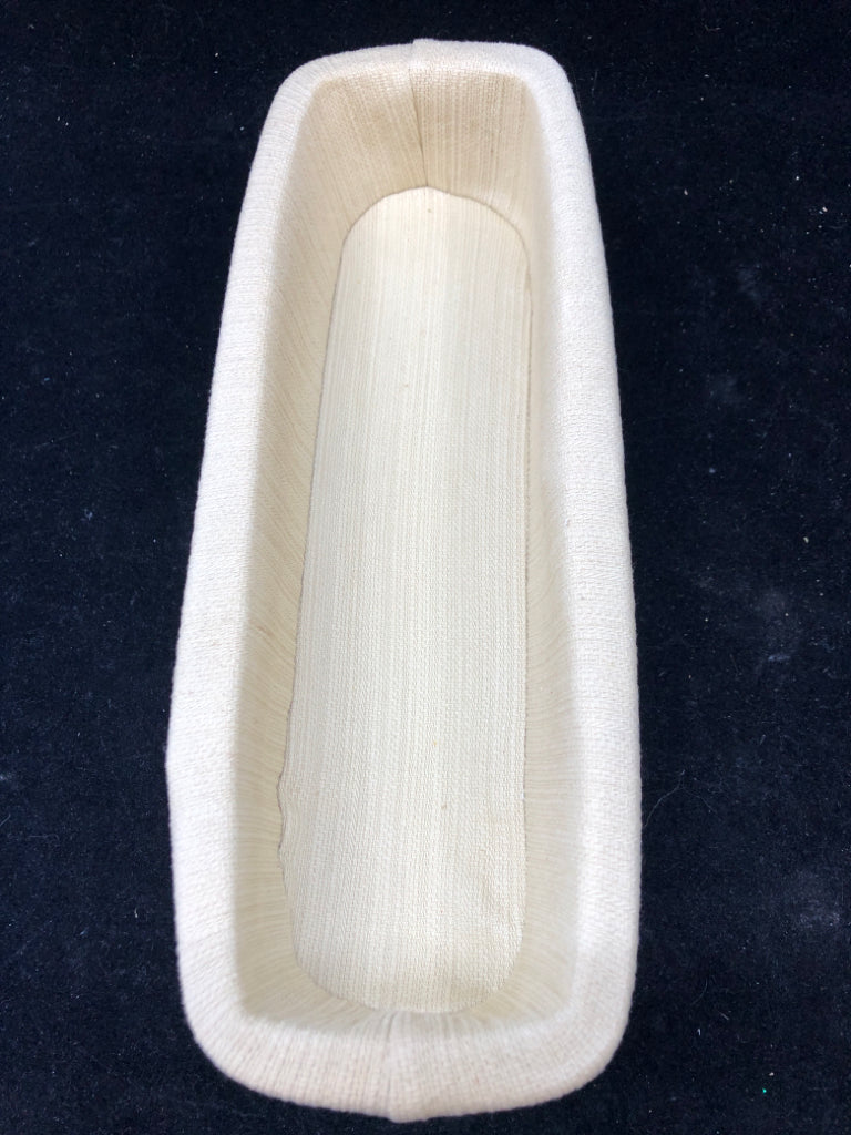 NARROW WOVEN BASKET W/ TAN LINER.