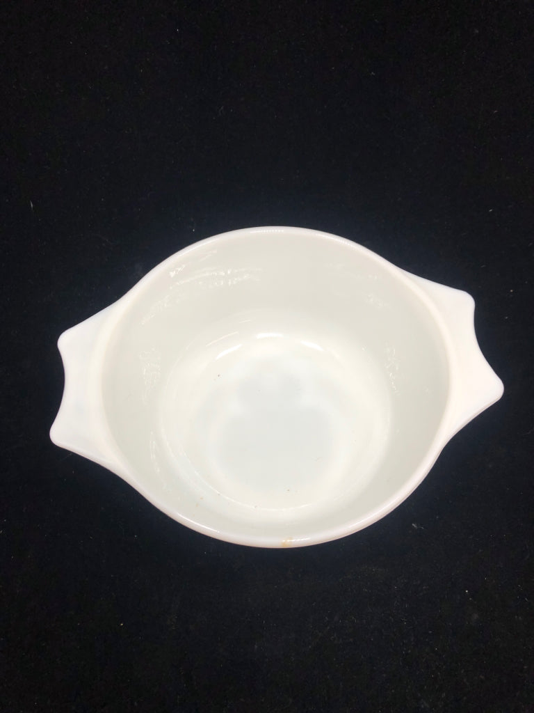 SM BLUE IRIS PYREX CASSEROLE DISH.