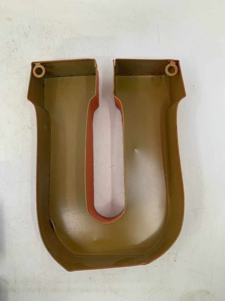 METAL ORANGE DISTRESSED MONOGRAM U.