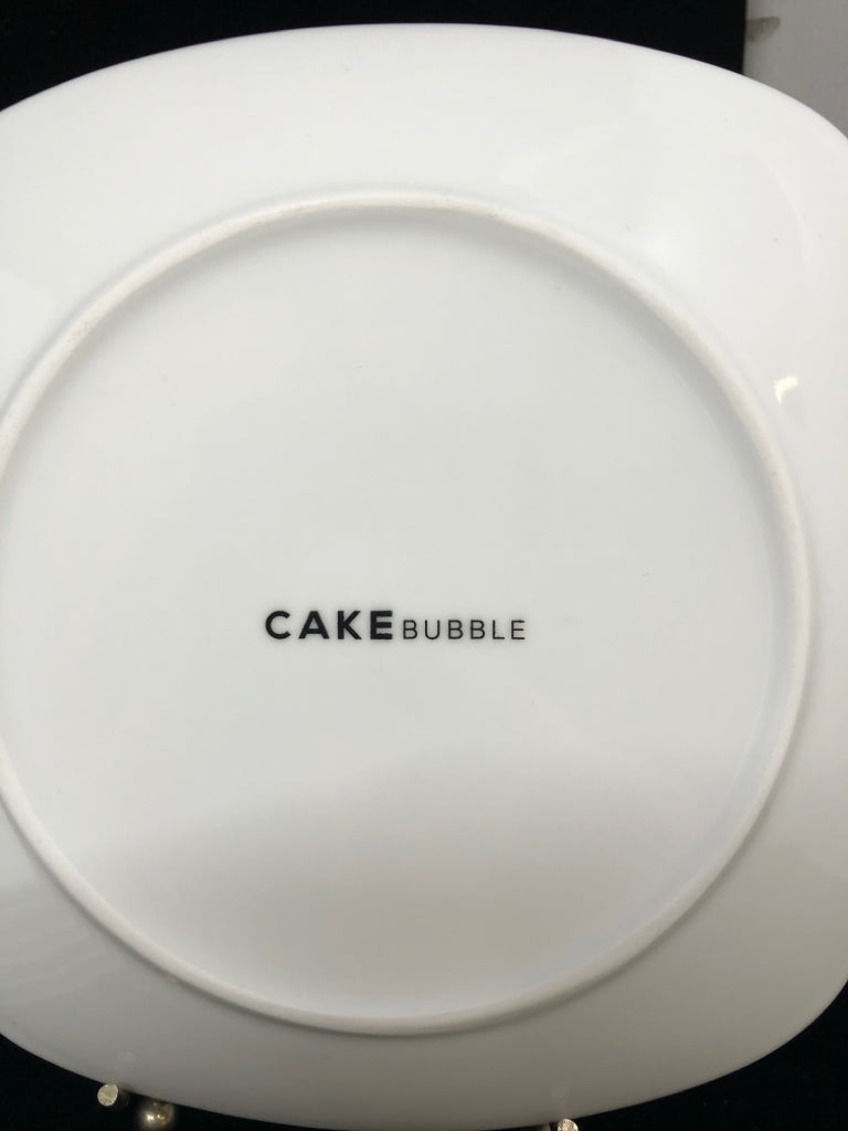 10 WHITE DESSERT PLATES.