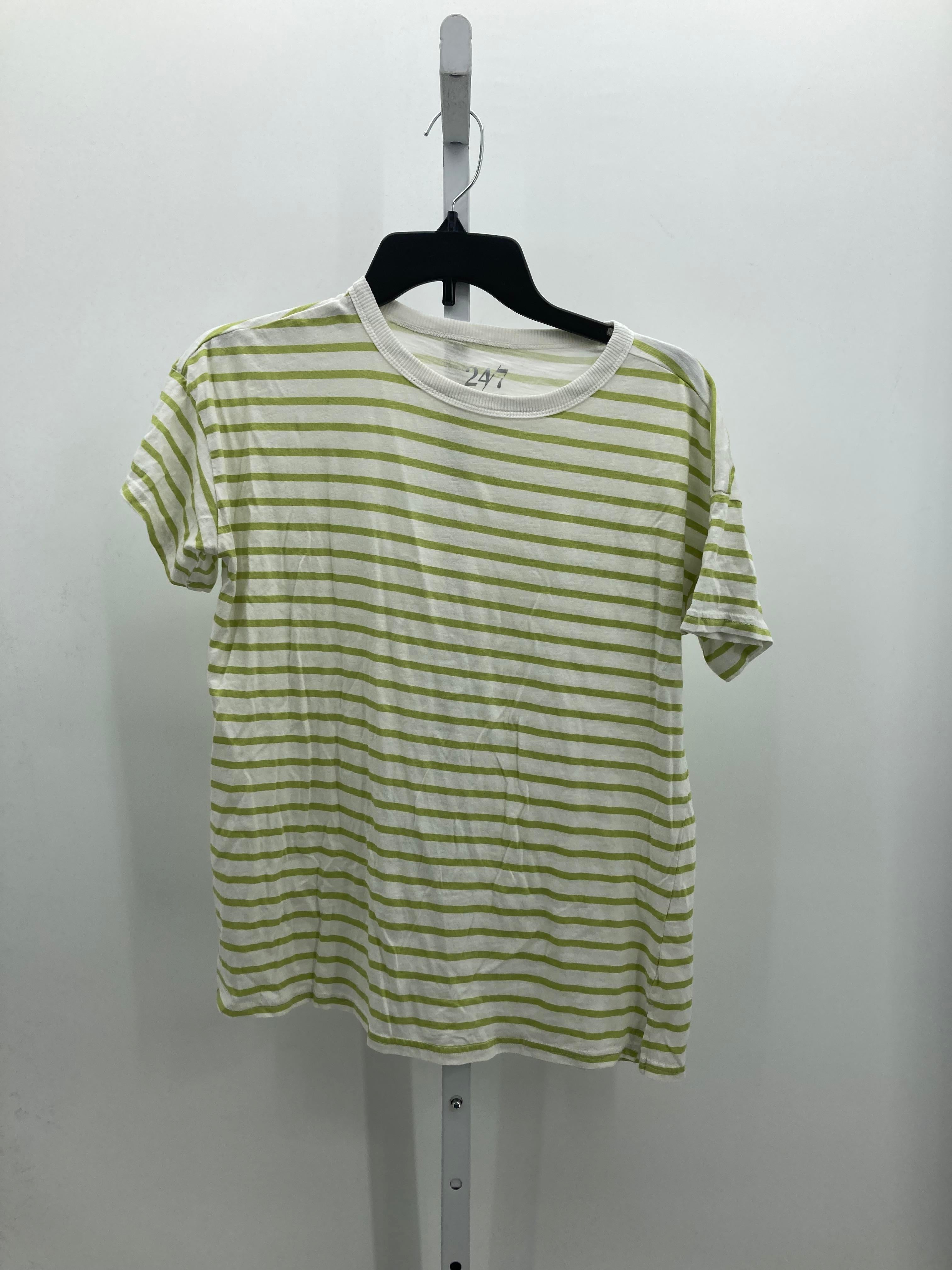Maurices Size Medium Misses Short Sleeve Shirt