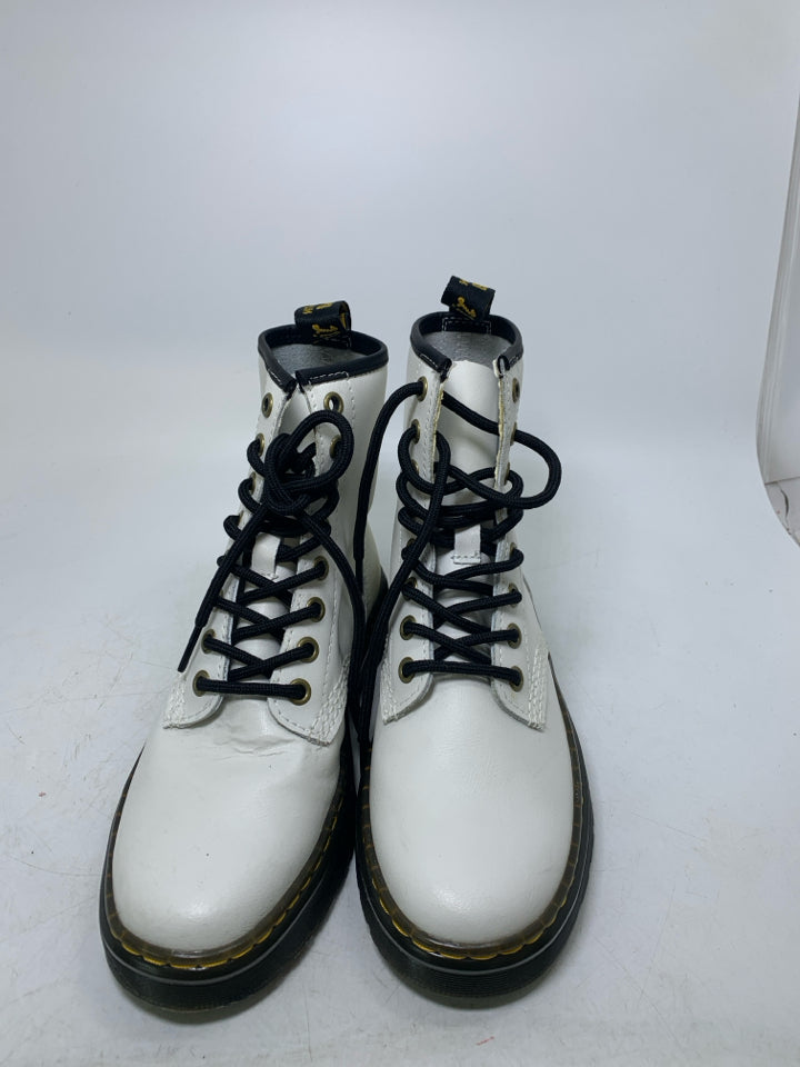 Dr Doc Martens Zavala Leather Combat Boots *Minor Wear/Marks Right Boot (Men-4,
