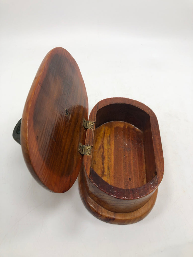 POLISHED WOODEN BOX WITH CAR ON TOP.