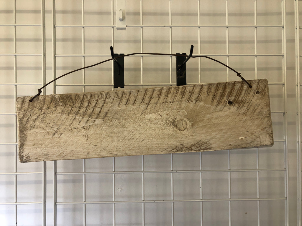 RUSTIC WOOD PAINTED FLAG W/ 4 NAIL HOOKS WALL ART.