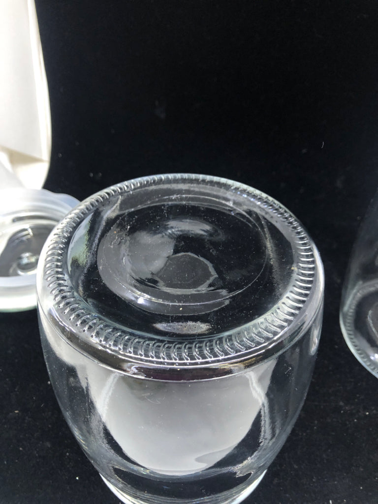 2 CLEAR GLASS CANISTER.