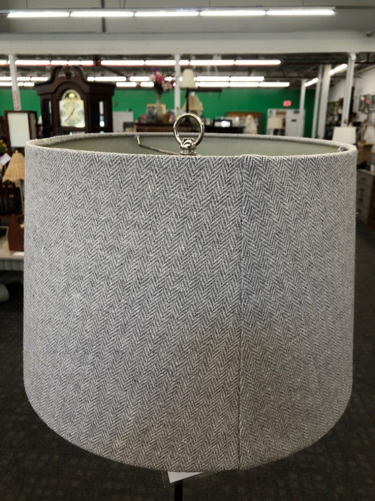 METAL FLOOR LAMP W/CURVED FEET & GRAY SHADE.