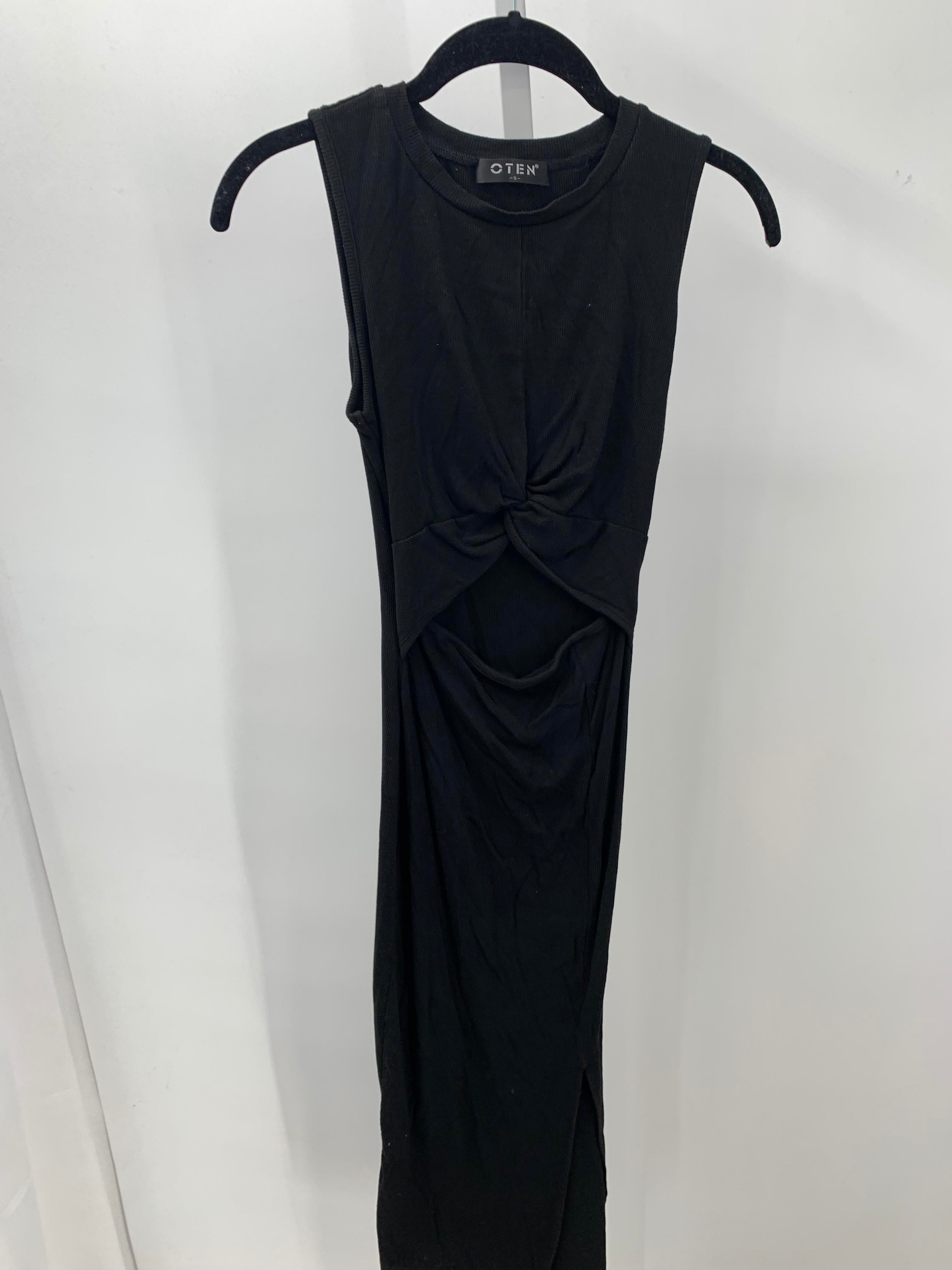 Size Small Juniors Sleeveless Dress
