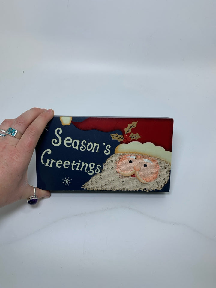 NAVY SEASON'S GREETING SMALL WALL ART W/ SANTA HEAD.
