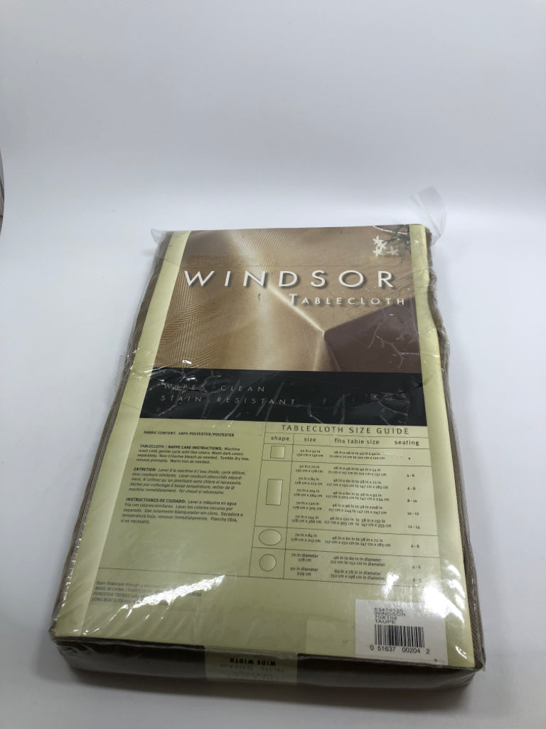 NIP BROWN WINDSOR OBLONG TABLE CLOTH.