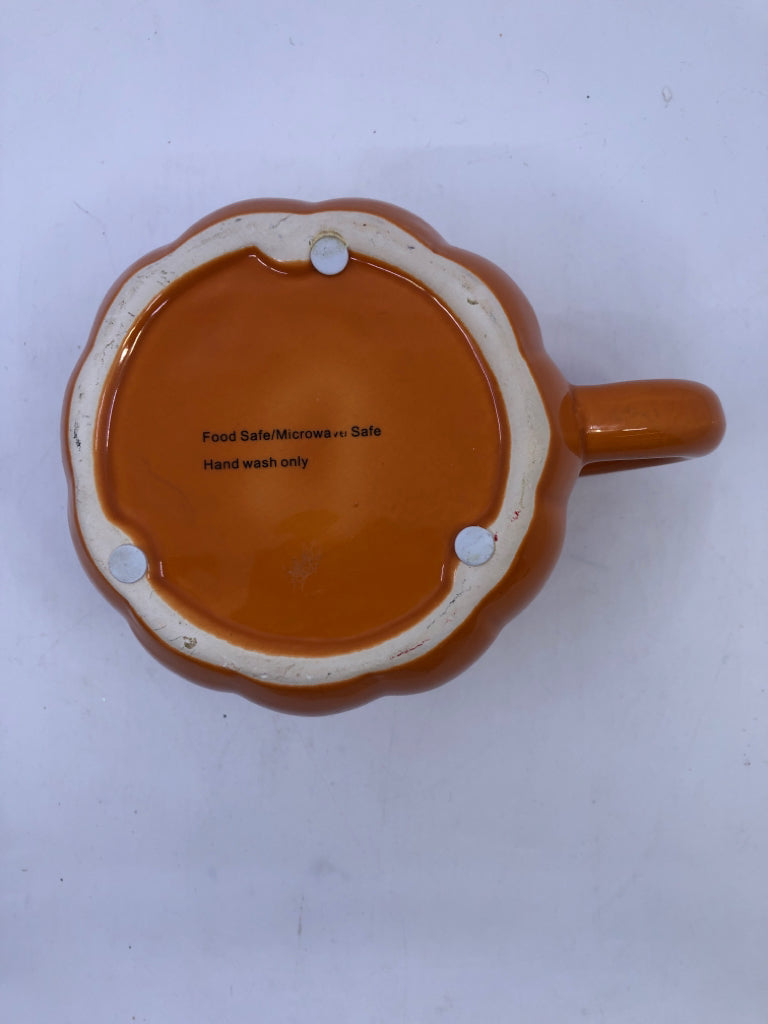 AUTUMN DREAMS PUMPKIN MUG.