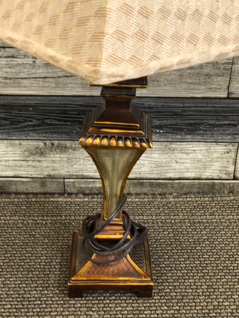 VTG SQUARE BASE LAMP W BROWN SQUARE SHADE.