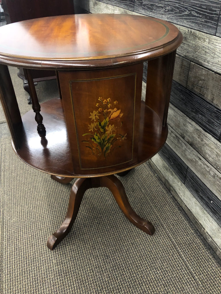 VTG 2-TIER END TABLE W/HAND-PAINTED SPINNING PANELS.