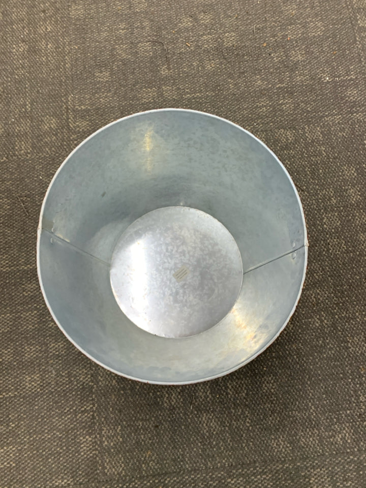 LARGE "SLEIGH BELLS" BUCKET.