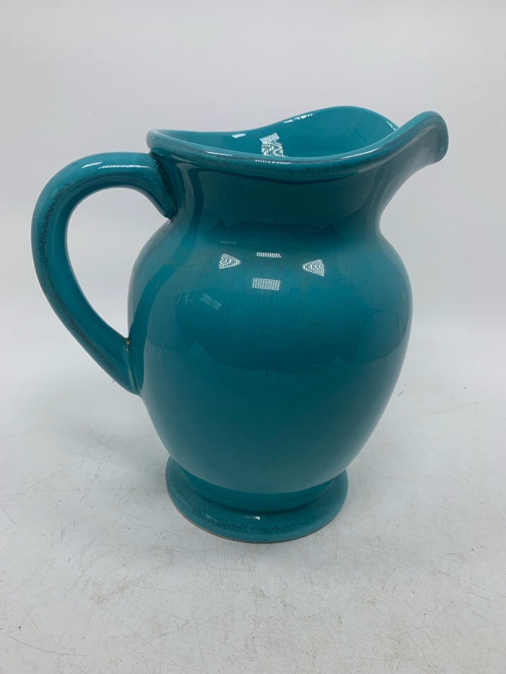 CERAMIC PITCHER.