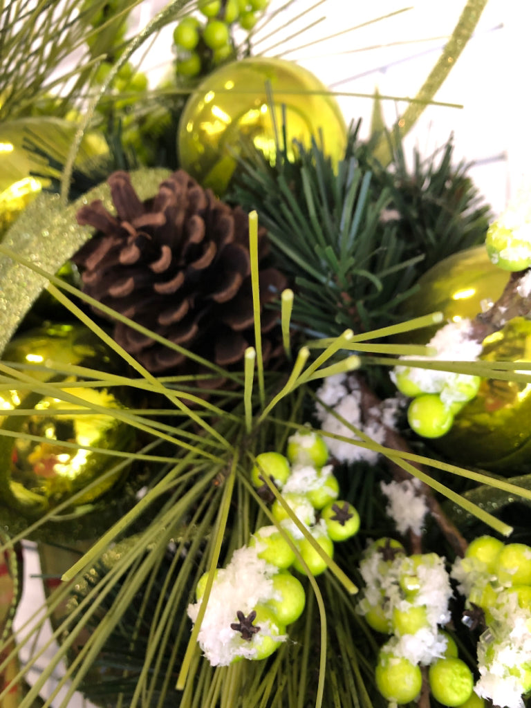 WREATH GREEN GLITTER RIBBON BULBS.
