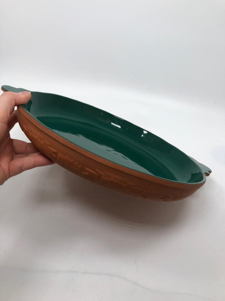 2PC TERRA COTTA GREEN CHIP AND DIP BOWL.