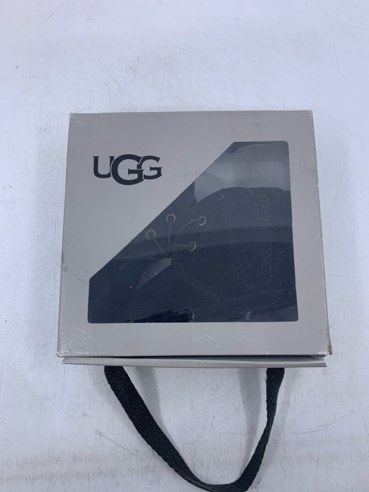 UGG Size 4-5 Soft Shoes