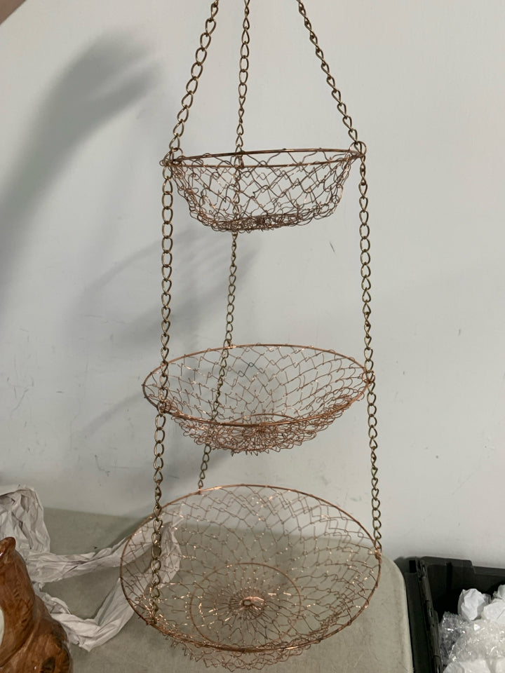 3 TIER METAL HANGING BASKETS COLLAPSIBLE.