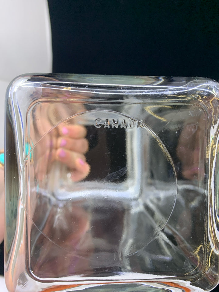 2 SQUARE GLASS CANISTER.