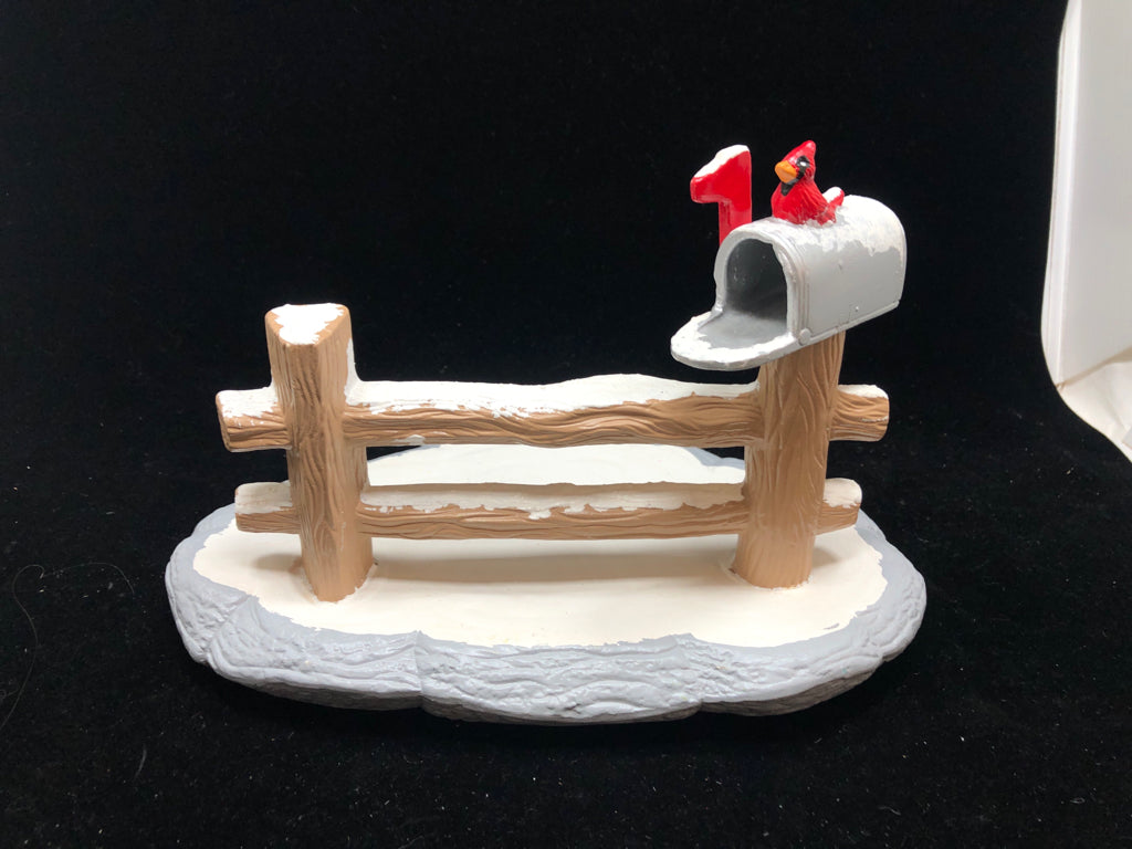 SNOWY FENCE W/CARDINAL.