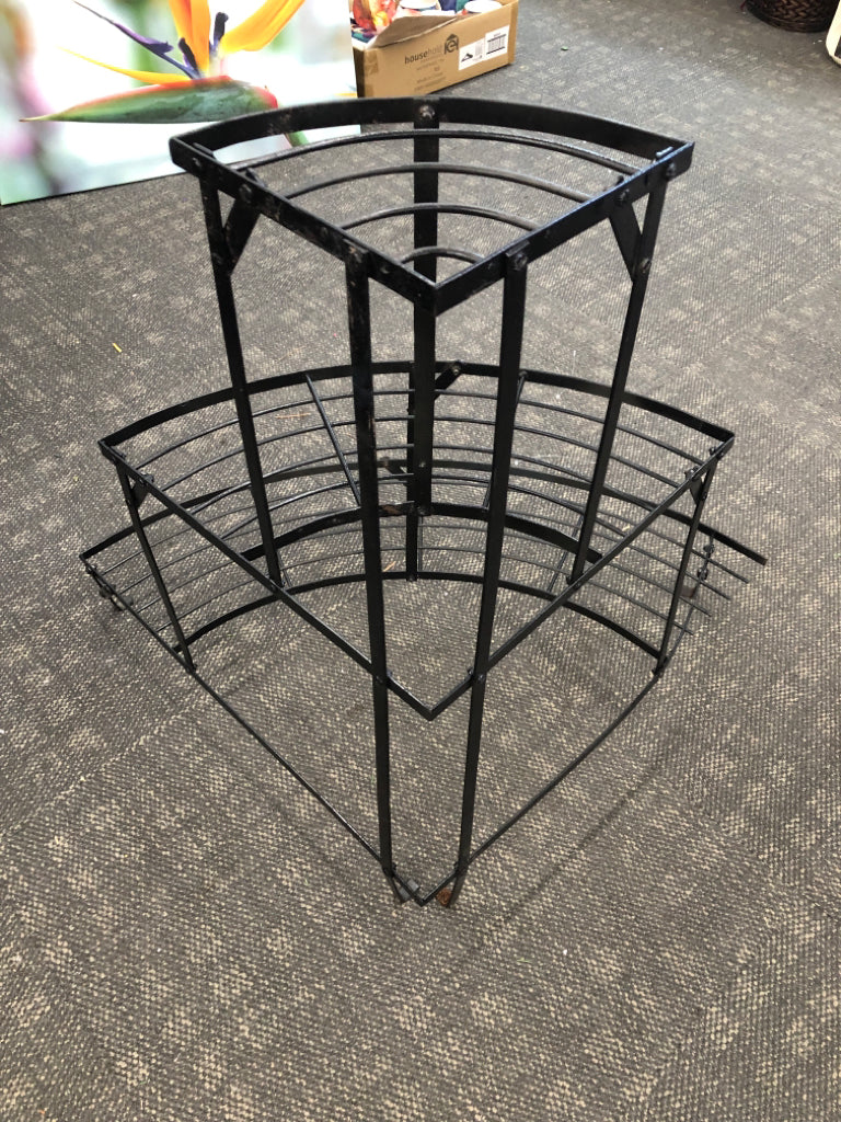 3-TIER CORNER PLANT STAND.