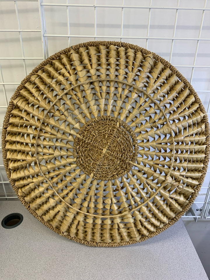 HAND-WOVEN SPIKEY FLAT BOWL WALL-HANGING.