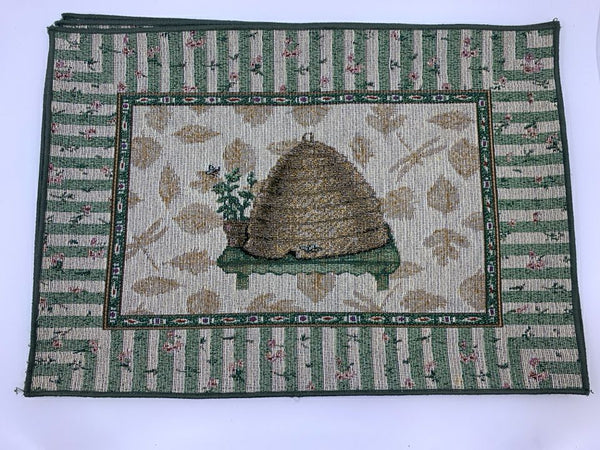 4 GREEN STRIPED BEEHIVE PLACE MATS.