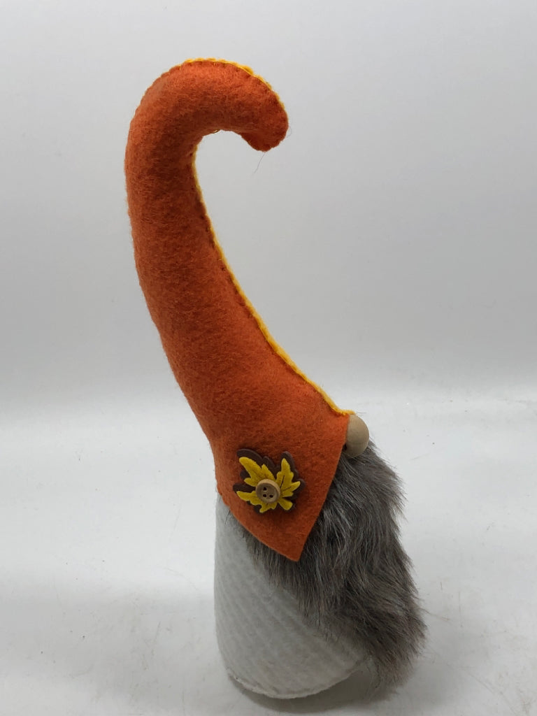 GREY BEARD FALL FABRIC GNOME.