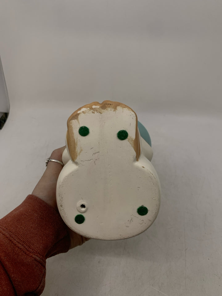 CERAMIC SLEEPING MAN WHITE W/TEAL SOMBRERO.