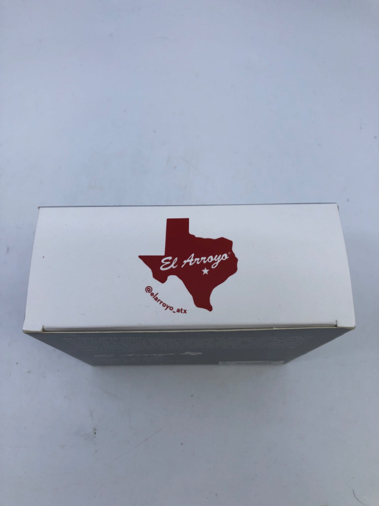 NIP "YOU IS TIRED" ORNAMENT EL ARROYO