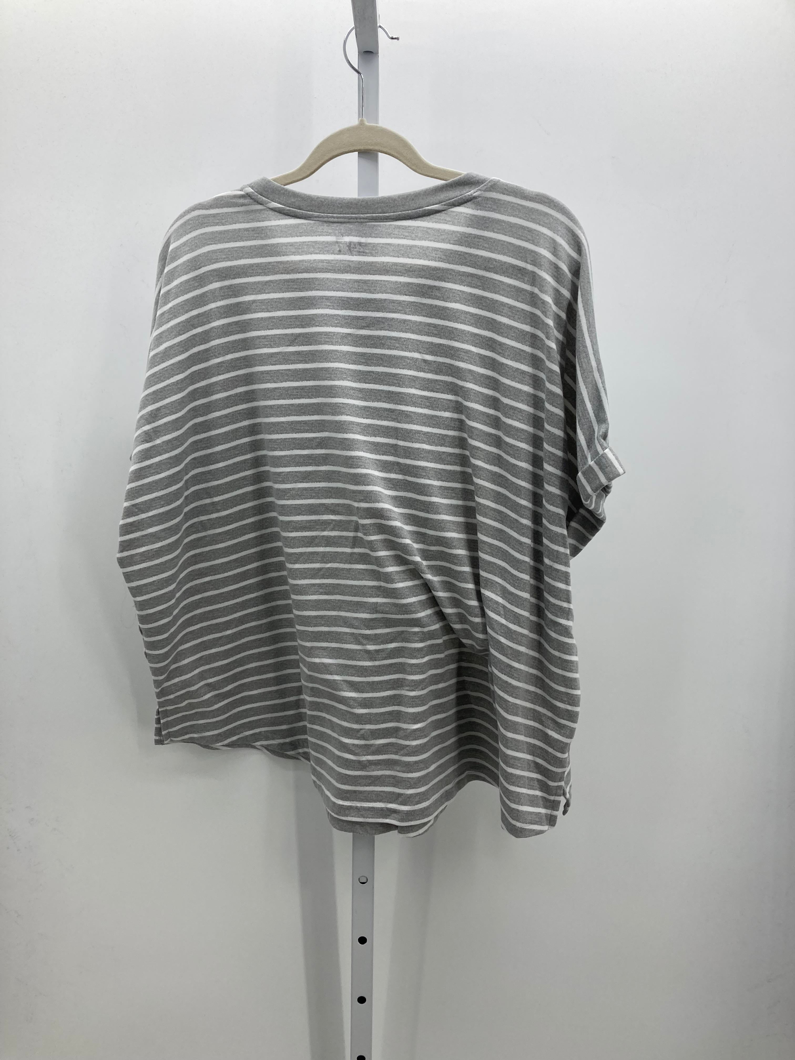 Maurices Size 2X Womens Short Sleeve Shirt