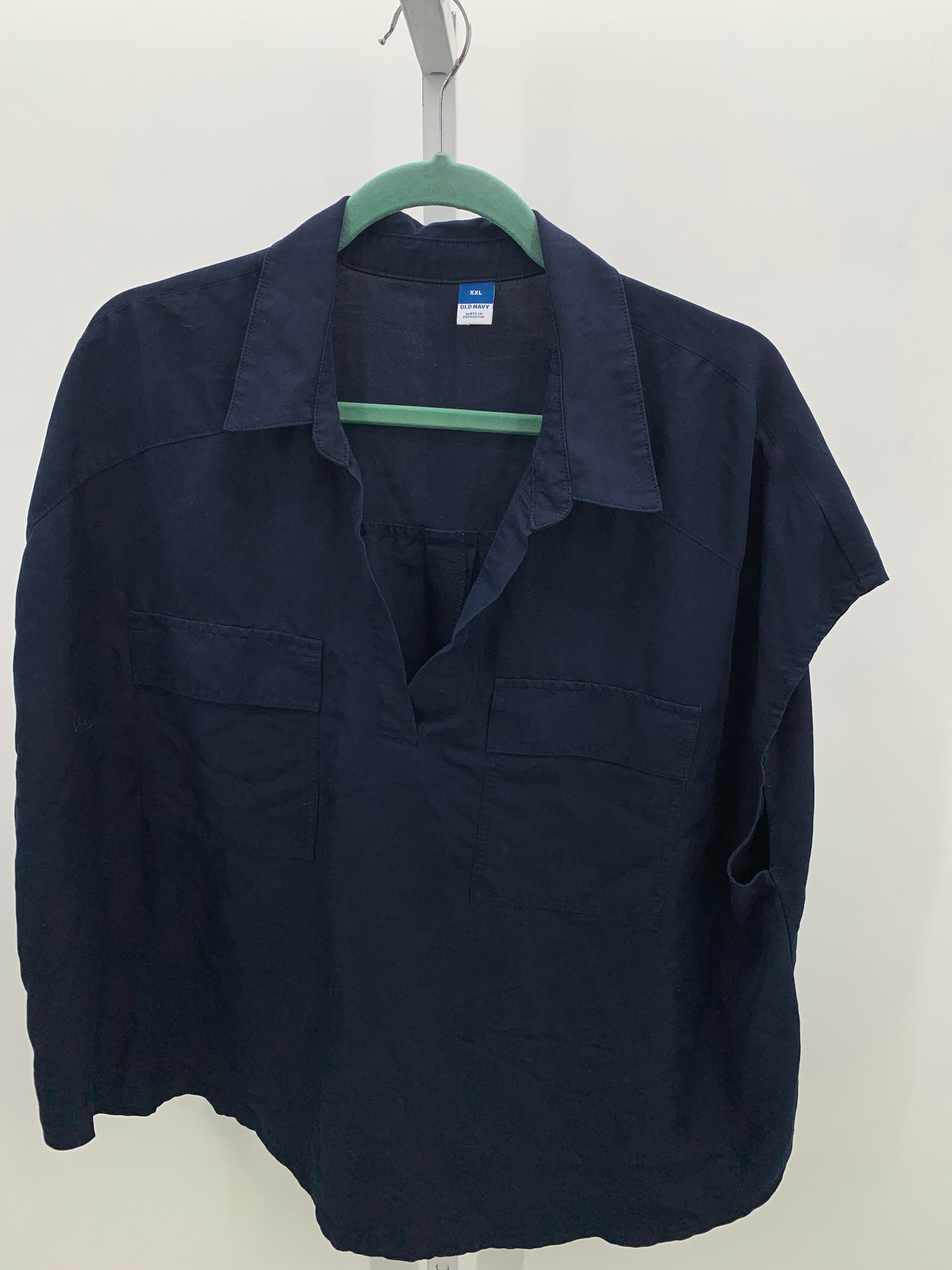 Old Navy Size XXL Misses Short Sleeve Shirt
