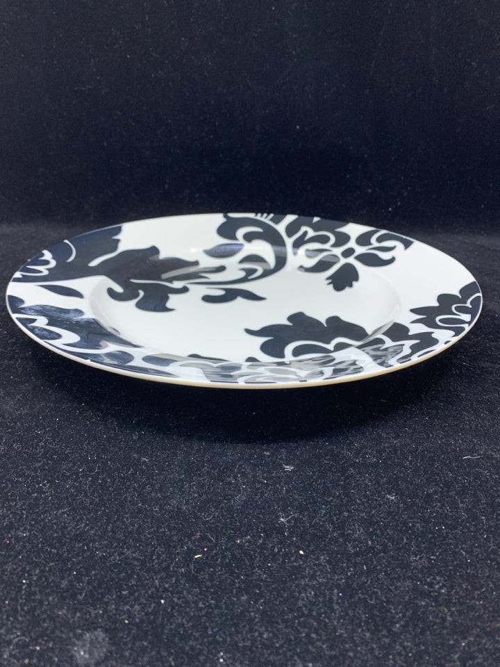 12PC WHITE/BLACK FLOWERS DINNER SVC FOR 4.