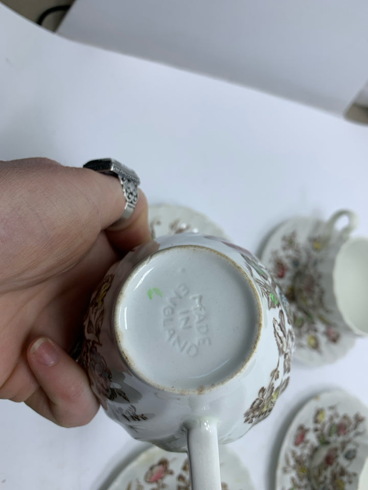 VTG 8PC SVC 4 STAFFORDSHIRE BOUQUET TEA CUPS/SAUCERS.