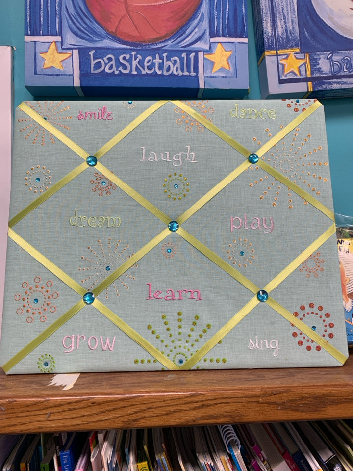 Decorative Fabric Wall Mounted Board