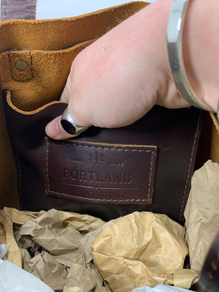 Portland Leather Co Front Pocket Shoulder Tote Bag *Minor Exterior Corner Wear