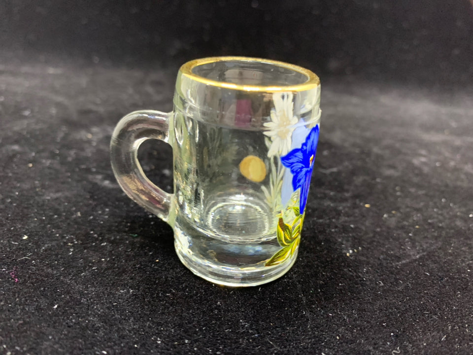 MINI GLASS STEIN W/PAINTED FLOWERS.