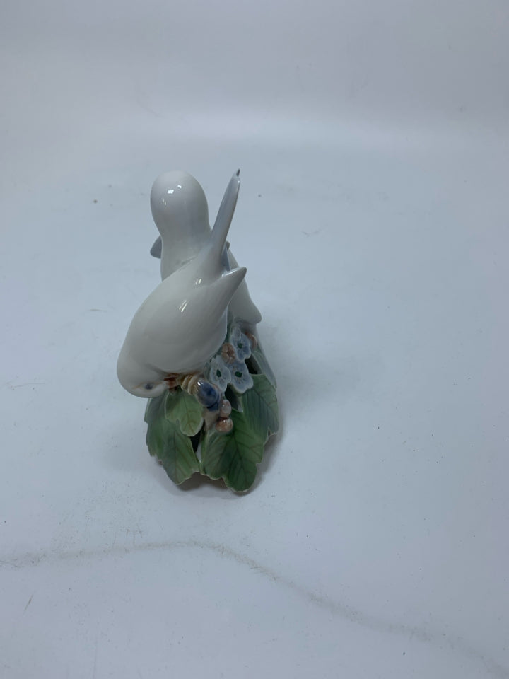 VTG PORCELAIN "LOVE BIRDS" DENMARK #402.