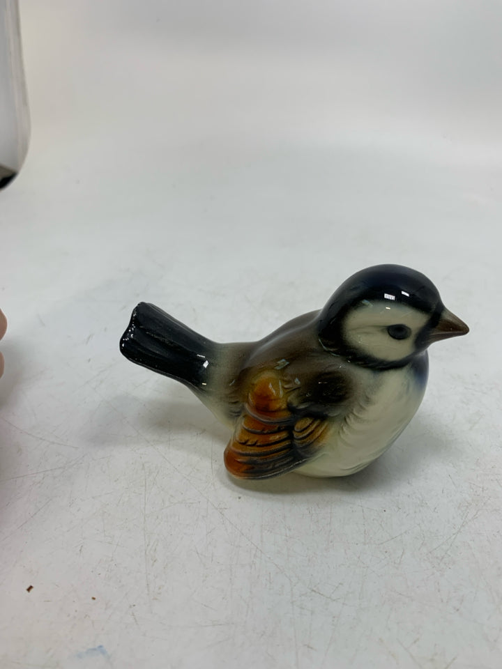 VTG GOEBEL PORCELAIN SPARROW CHICKADEE.