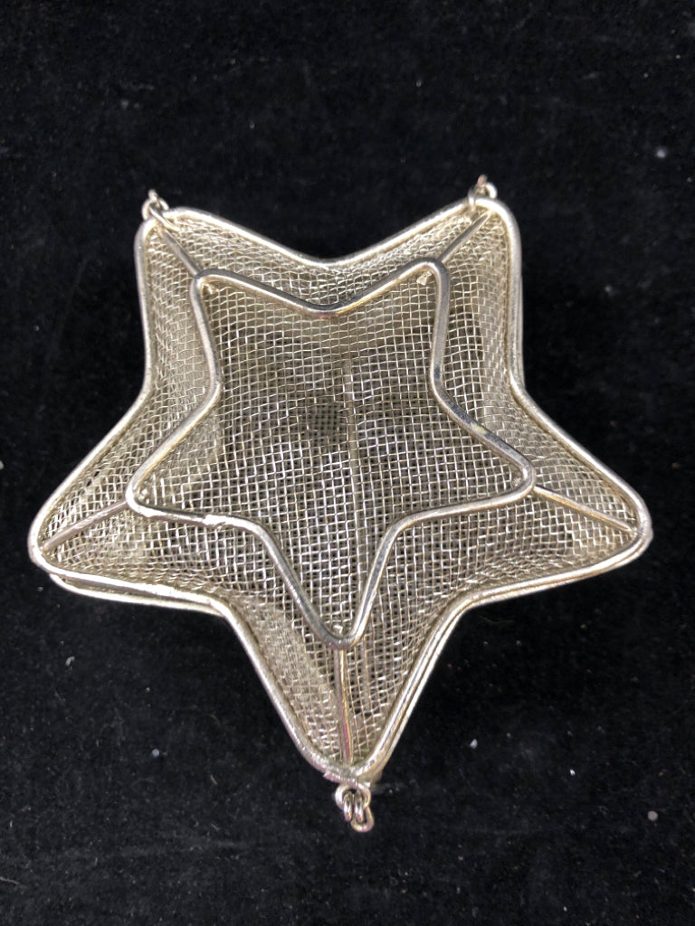 SILVER MESH STAR JEWELRY BOX.