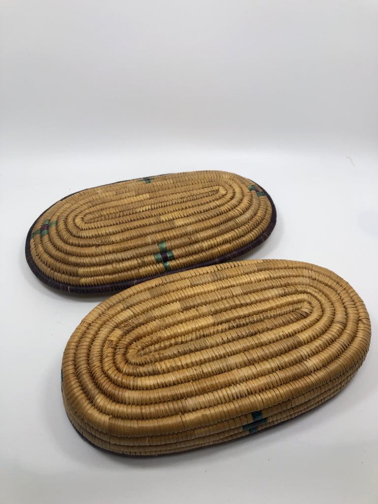 COLORFUL OVAL WOVEN BASKET W/LID.