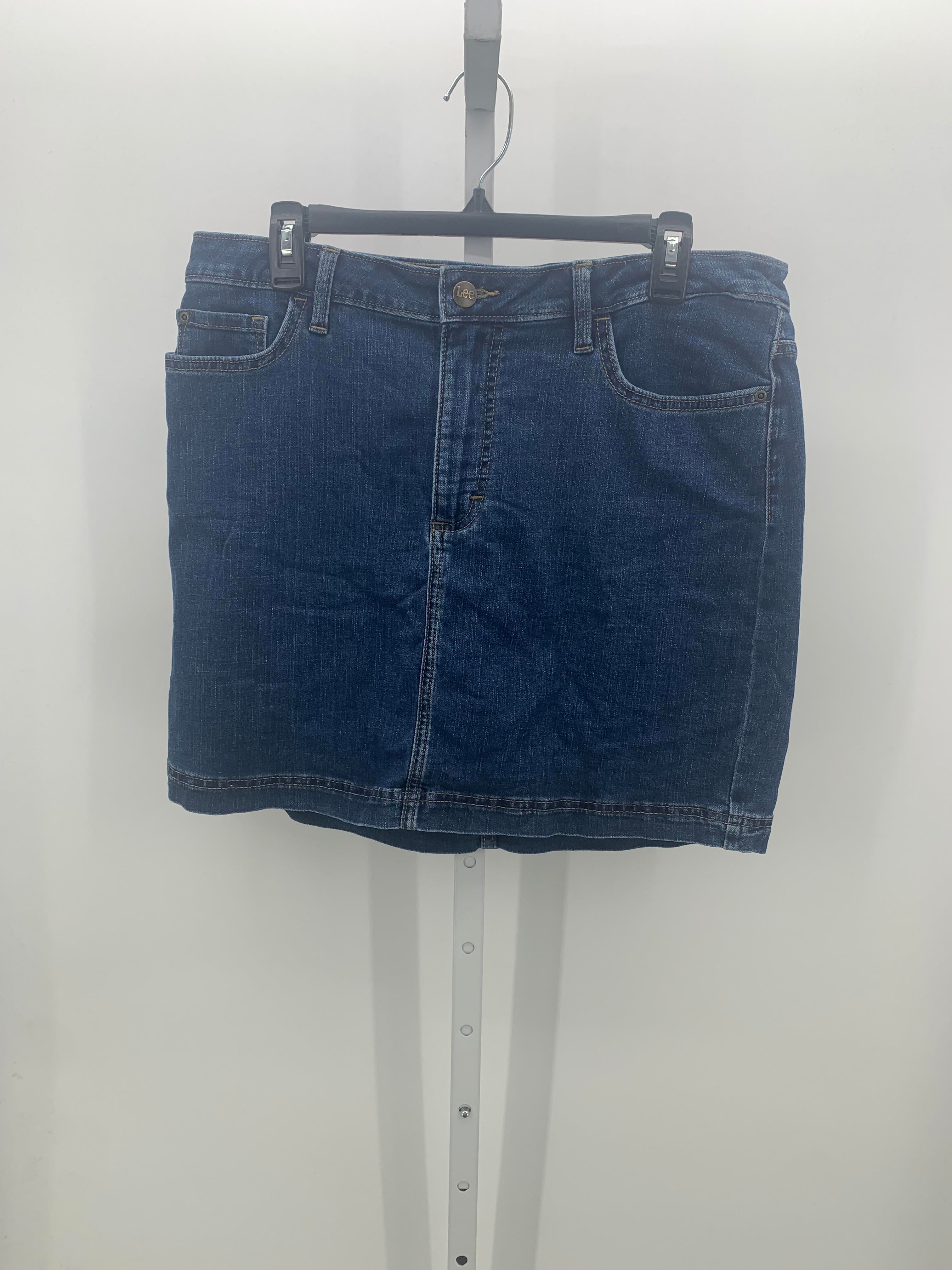 Lee Size 14 Misses Skirt