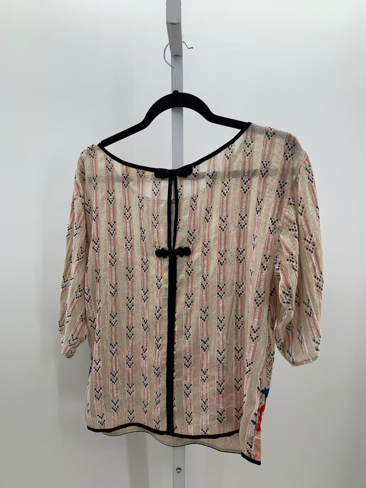 Size Small Misses Short Sleeve Shirt