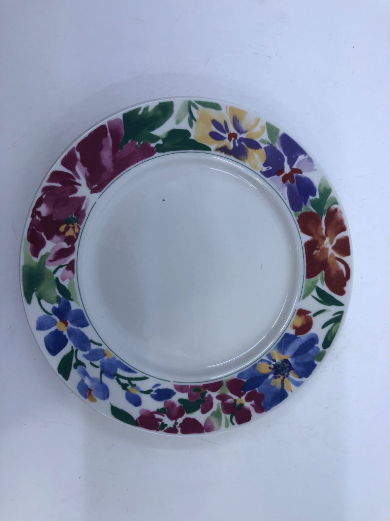20 PC WHITE & FLORAL DISH SET.