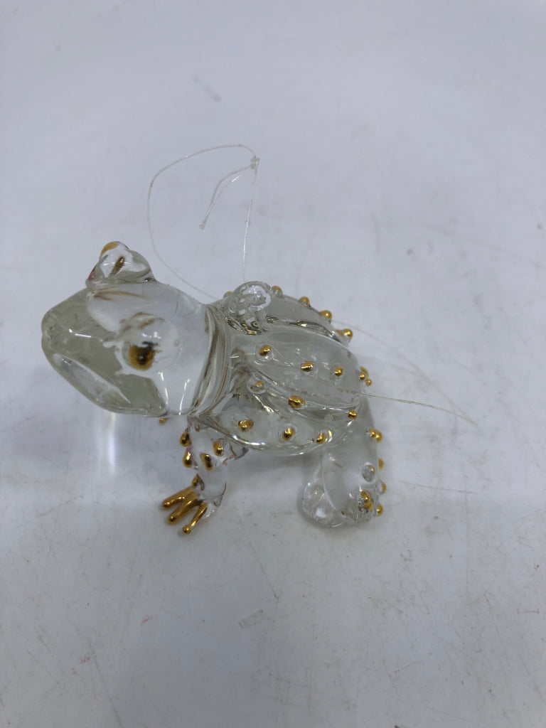 GLASS/GOLD FROG ORNAMENT.
