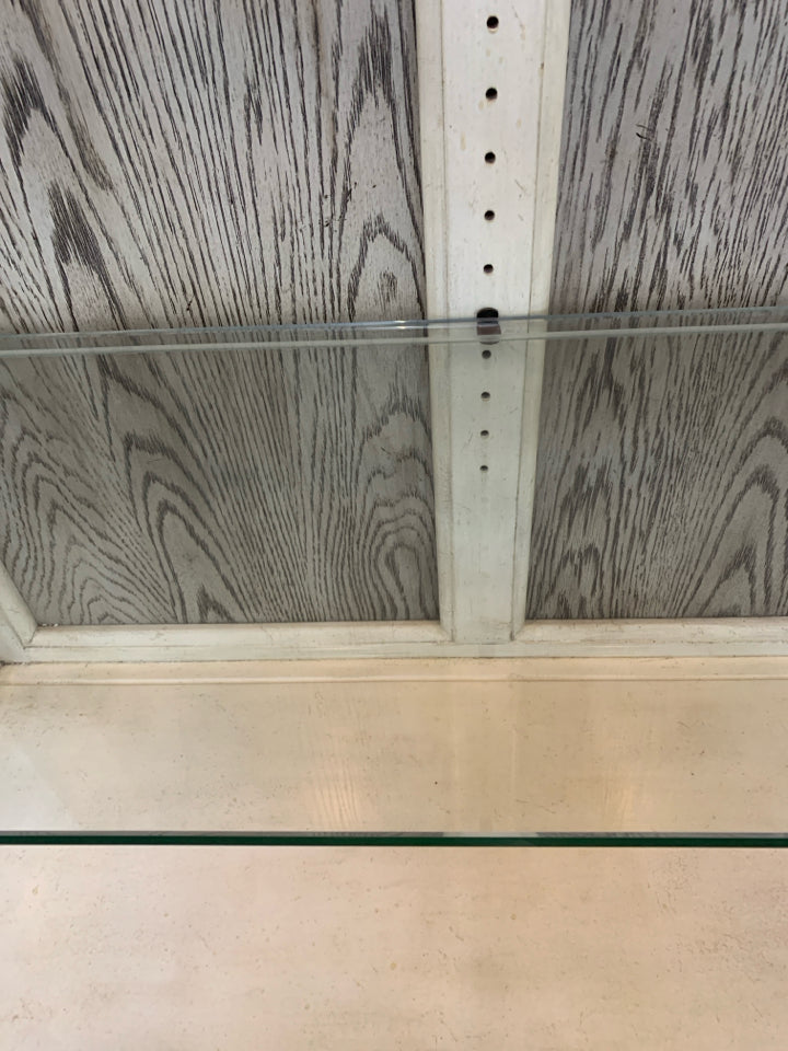 DISTRESSED CREME CABINET- 4 DOOR+ LIGHTS.