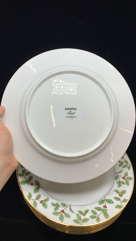 HOLLY & BERRY CHRISTMAS DISH SET SRV FOR 8- NORITAKE.