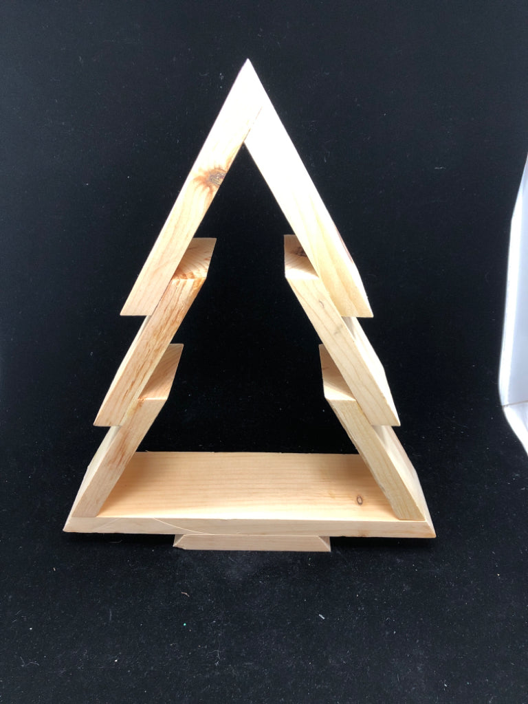 CHRISTMAS TREE SHAPED WOOD DECOR.