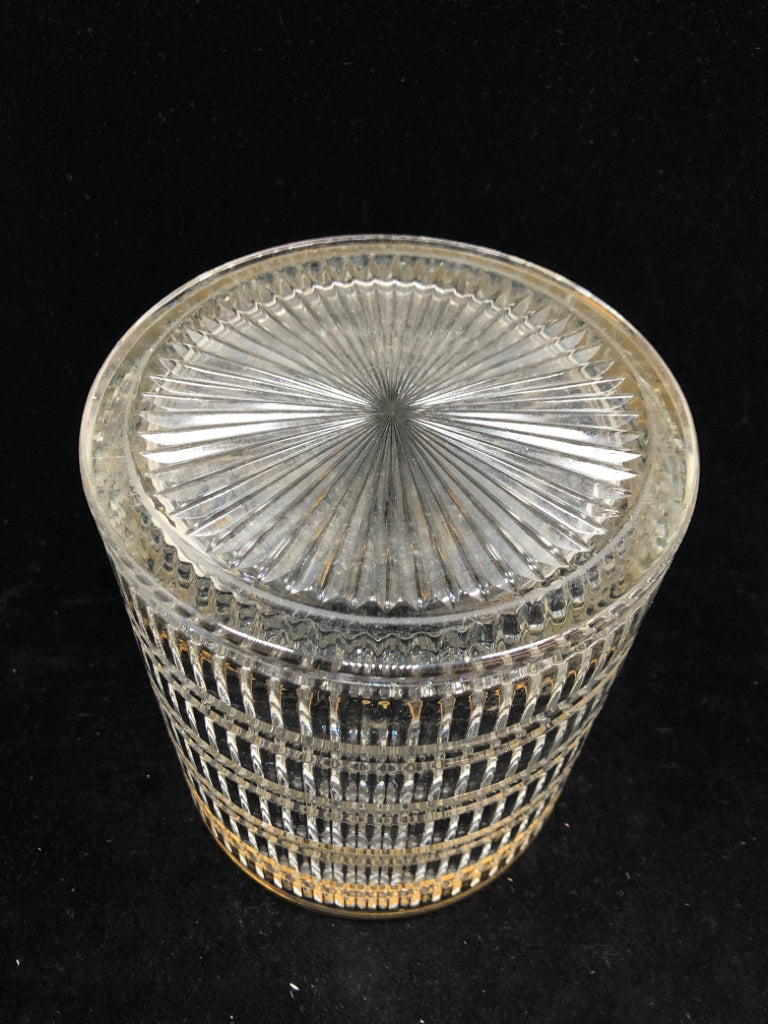 RIBBED GLASS CANDLE HOLDER W/GOLD RIM.