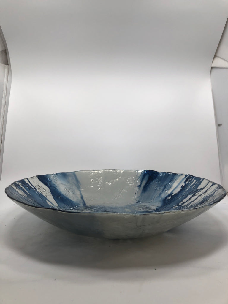 BLUE/CLEAR GLASS CENTERPIECE BOWL W/WAVY EDGE.